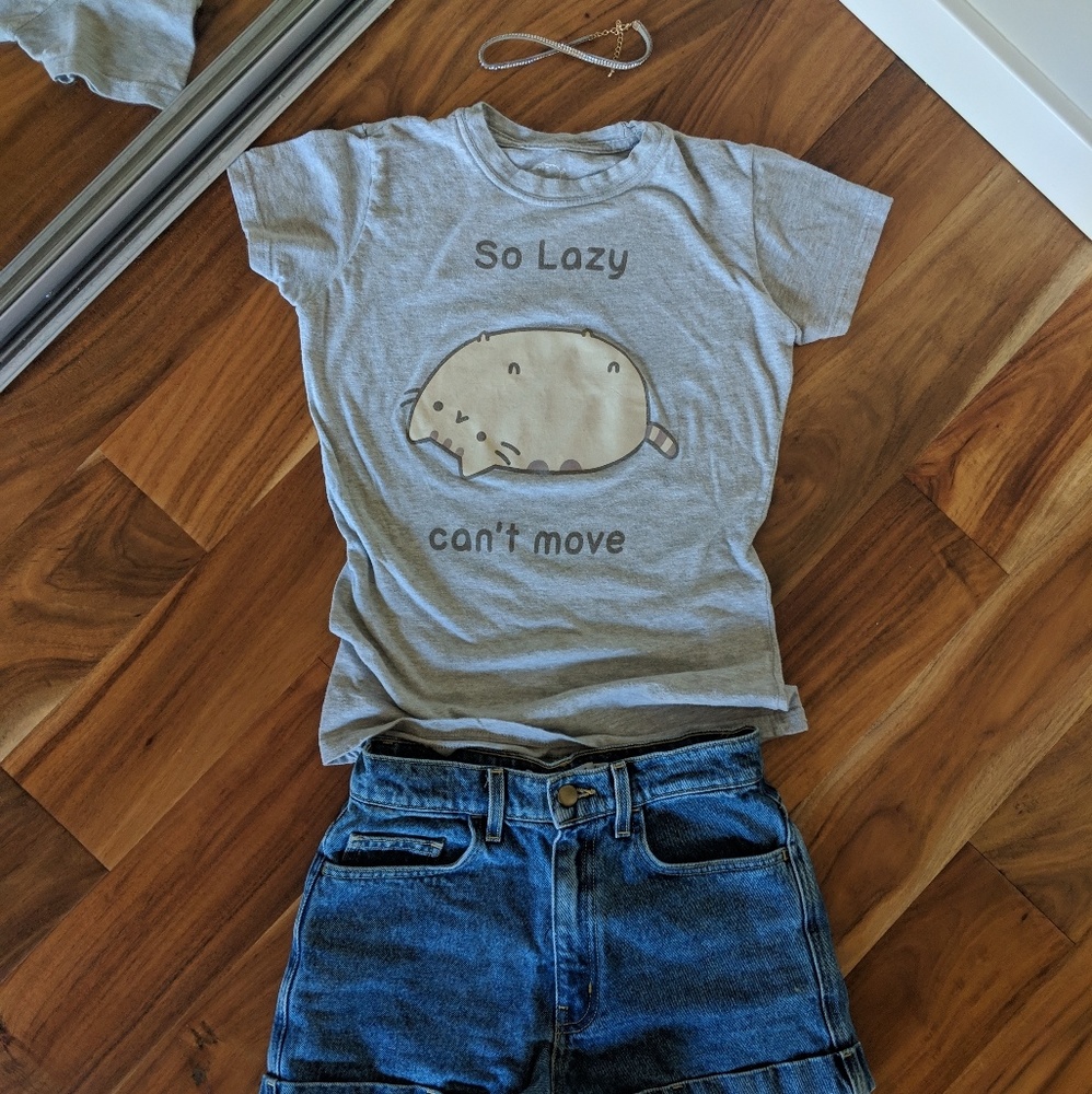 PUSHEEN So Lazy, Can't Move T-shirt
